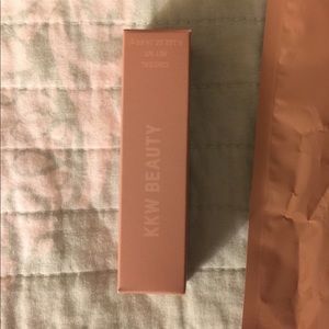 KKW Beauty concealer shade 1